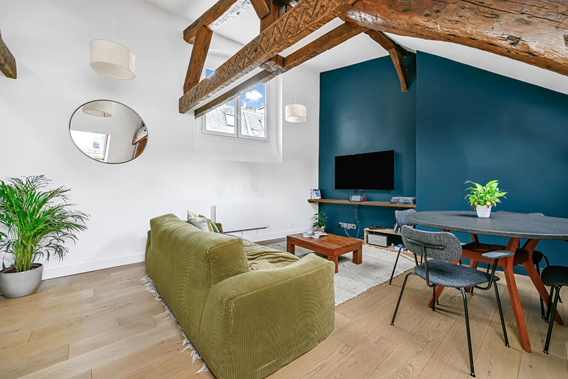 Dernier étage, ensoleillé - Appartement rénové par architecte - Au coeur du quartier Latin