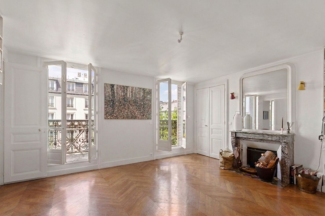 Sentier/Marais - Au sein d'un immeuble haussmannien - Appartement familial avec balcon