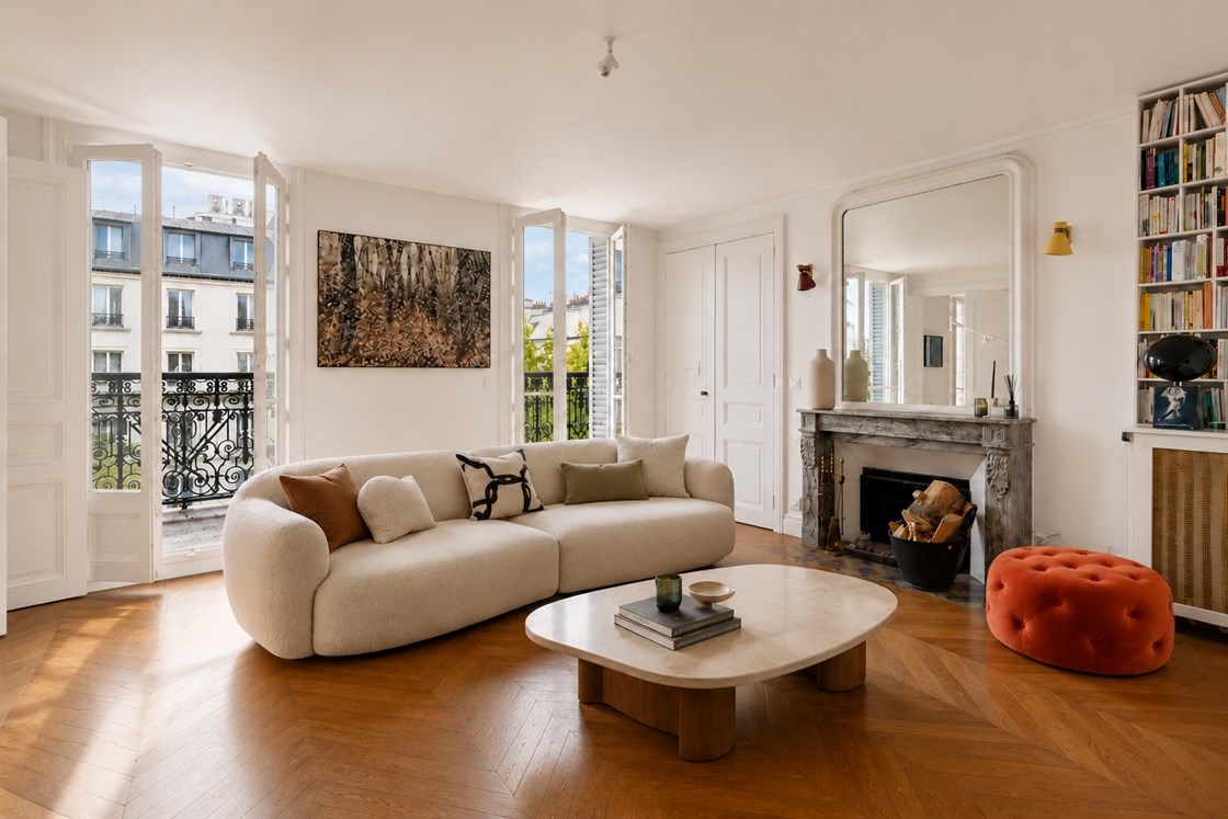 Sentier/Marais - Au sein d'un immeuble haussmannien - Appartement familial avec balcon