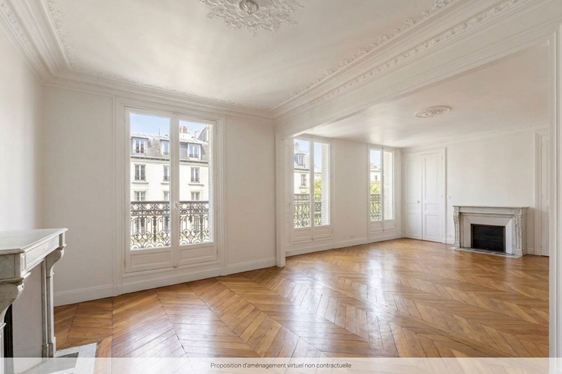 Appartement avec vue dégagée, au sein d'un immeuble Haussmannien