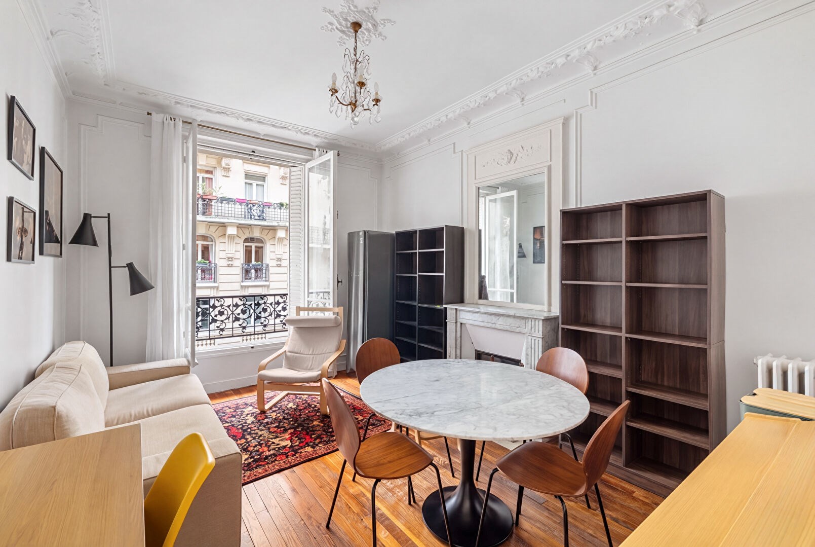 Paris 7ème - Avenue de Saxe-  Appartement 3 pièces au charme de l'ancien