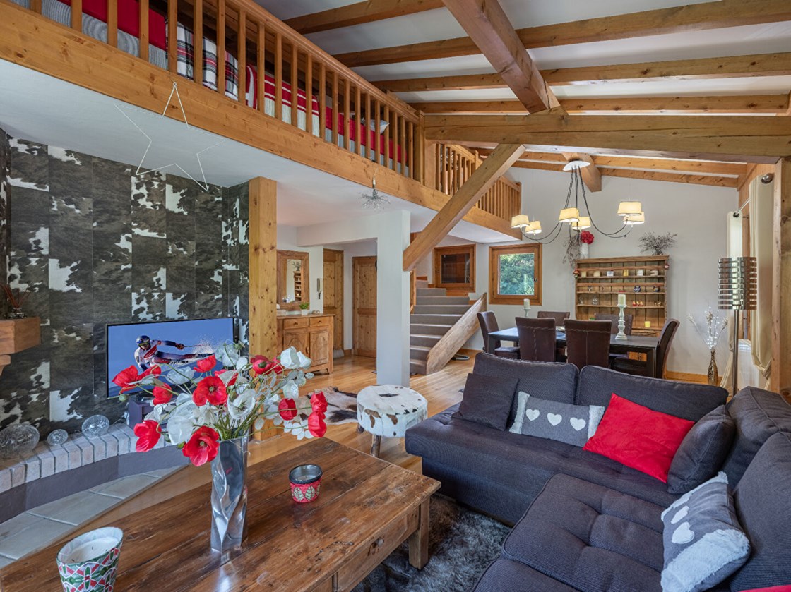 Duplex rénové avec cheminée et balcons - Rochebrune, Megève
