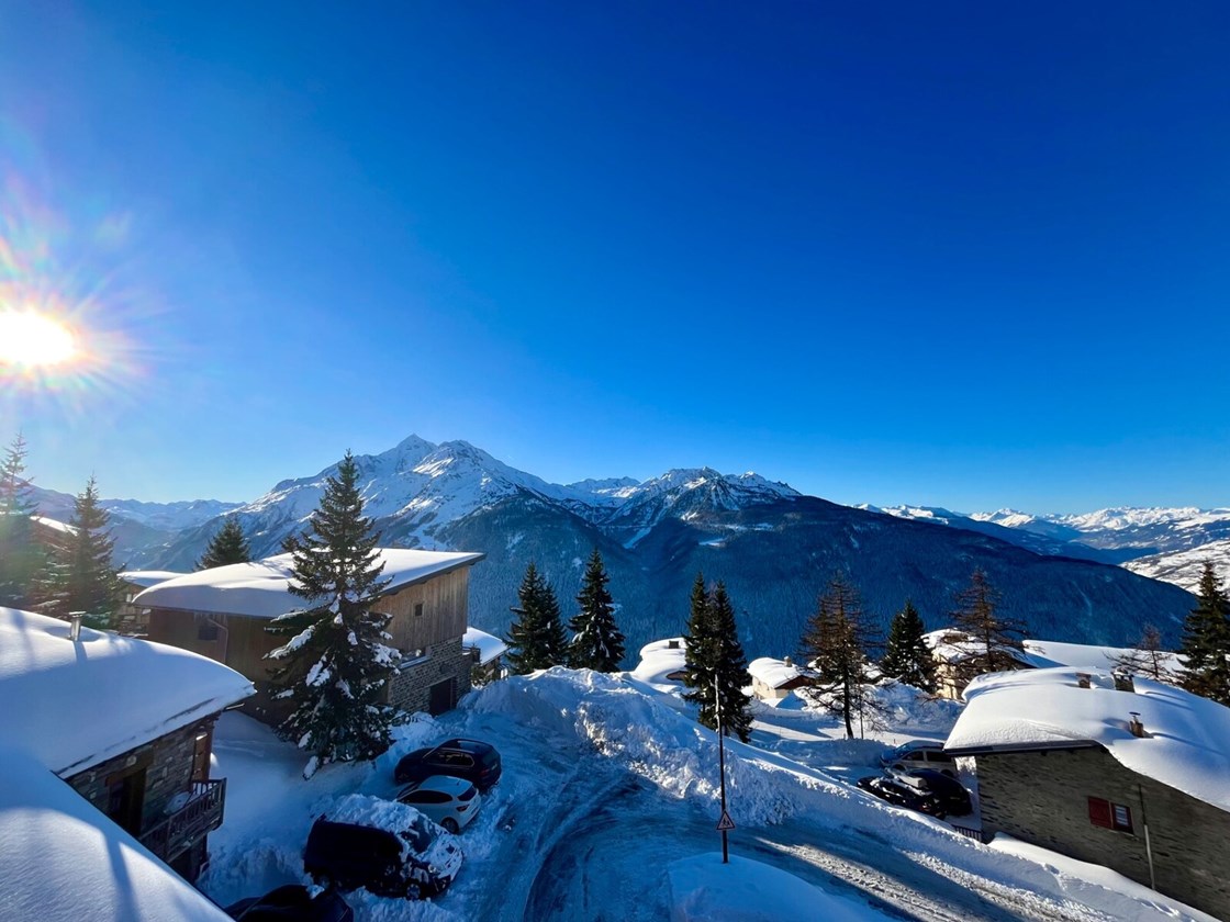 APPARTEMENT 4 CHAMBRES + COIN MONTAGNE - TERRASSE ET BALCON