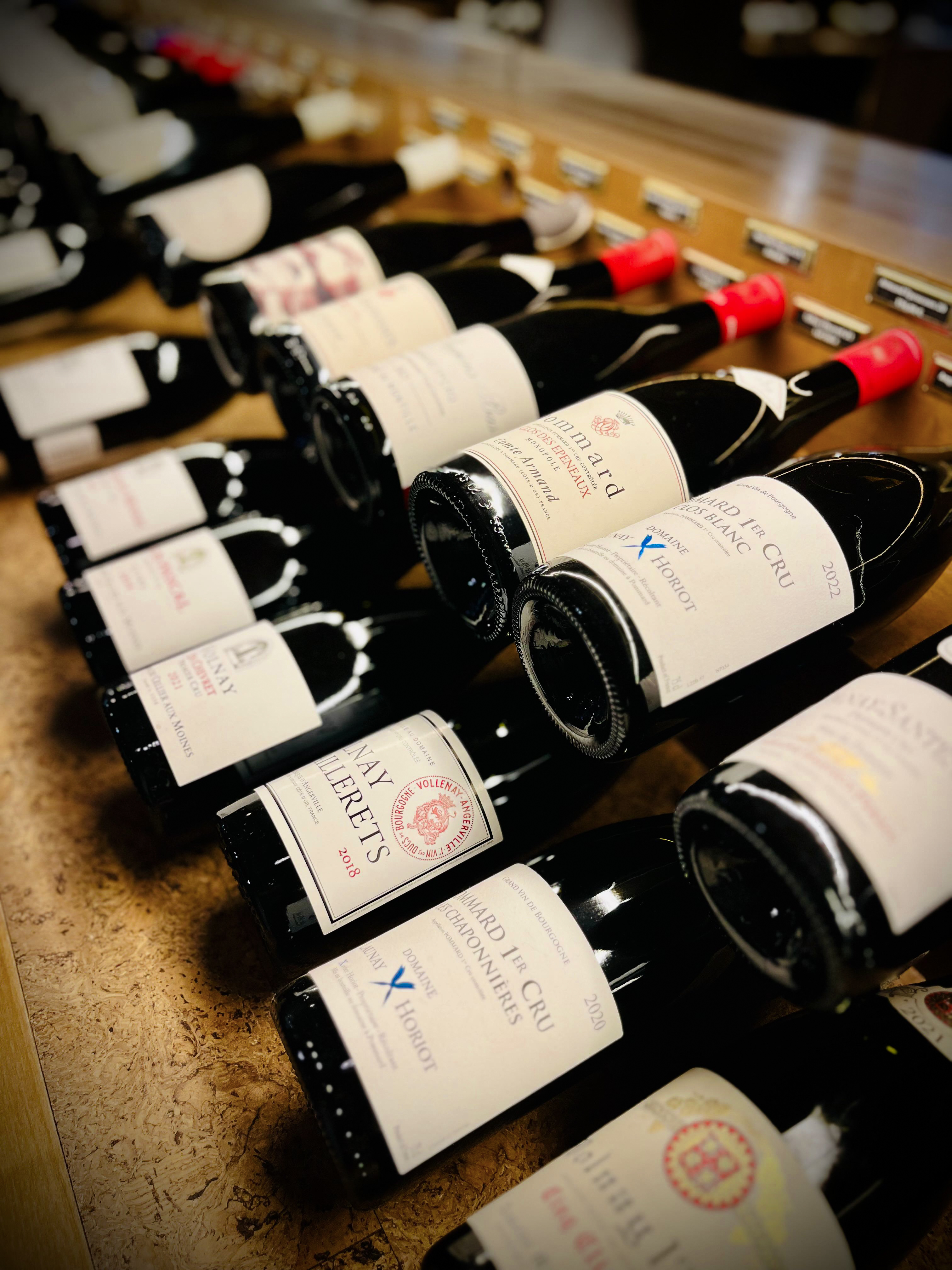 Caves Legrand Filles et Fils : une « cave à manger » chic & historique
